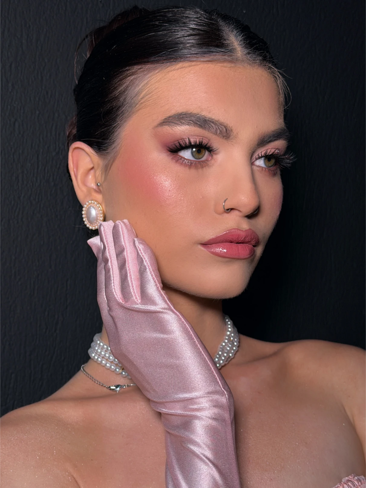 Facetune_16-04-2026-22-35-27